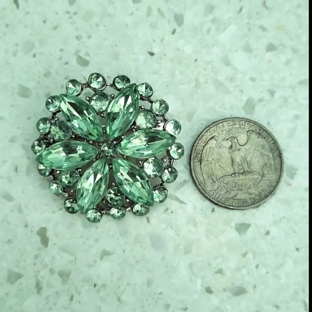 Vintage Mint Green starburst flower brooch